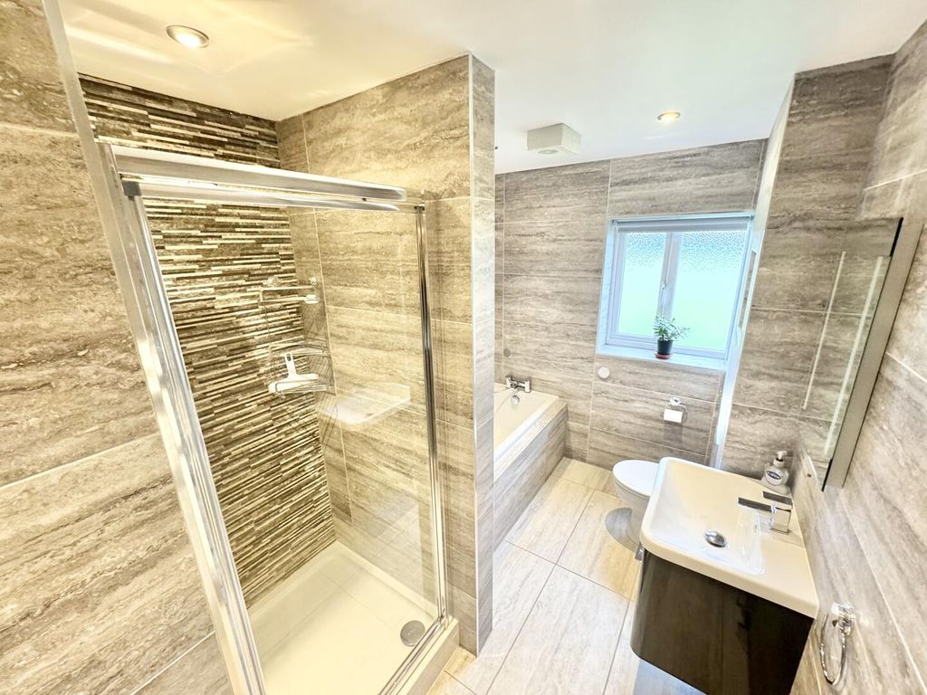 Additional image 19 of 5 bed detached house for saleCranmer Close, Blaby, Leicester LE8