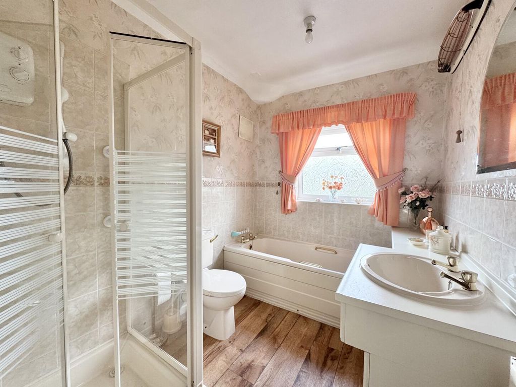 Additional image 20 of 3 bed semi-detached house for saleGrove Road, Blaby, Leicester LE8