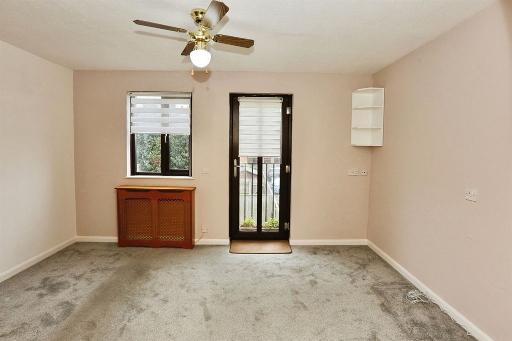 Additional image 12 of 1 bed property for saleNew Priory Gardens, Portchester, Fareham PO16