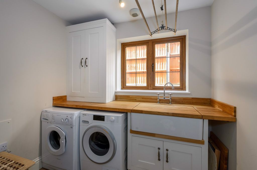 Additional image 12 of 6 bed detached house for saleWayside, Dawsons Lane, Barwell, Leicester LE9