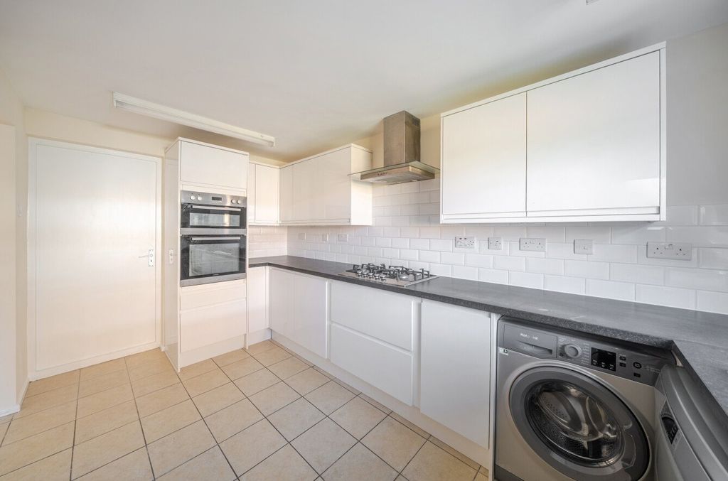Additional image 3 of 3 bed semi-detached house for saleGoldcrest Gardens, Lordswood, Southampton, Hampshire SO16