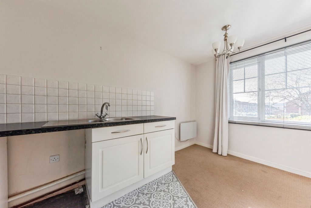 Additional image 18 of 2 bed flat for saleDexter Avenue, Grantham NG31