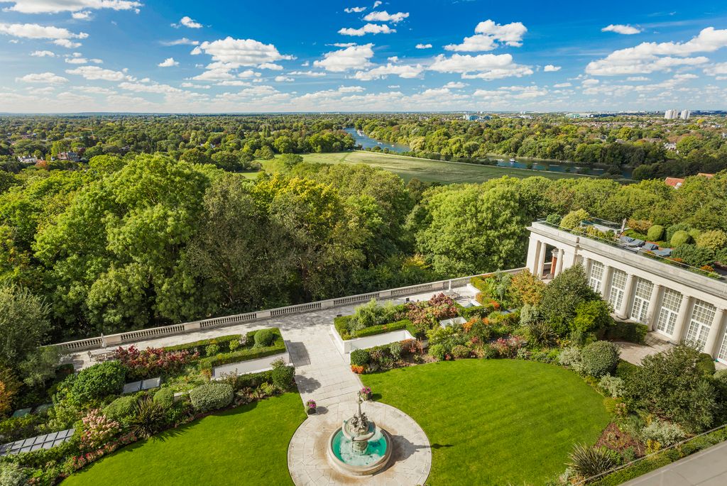 Additional image 5 of 2 bed flat for saleRichmond Hill, Richmond, London TW10