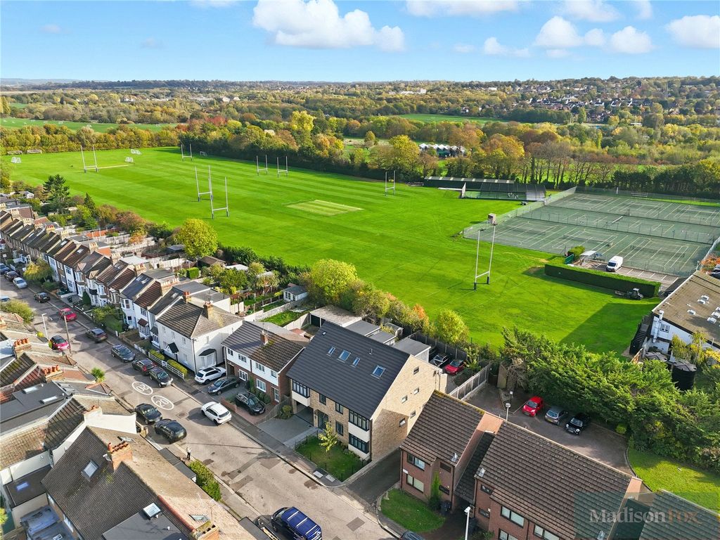 Additional image 20 of 3 bed flat for saleWest Grove, Woodford Green IG8
