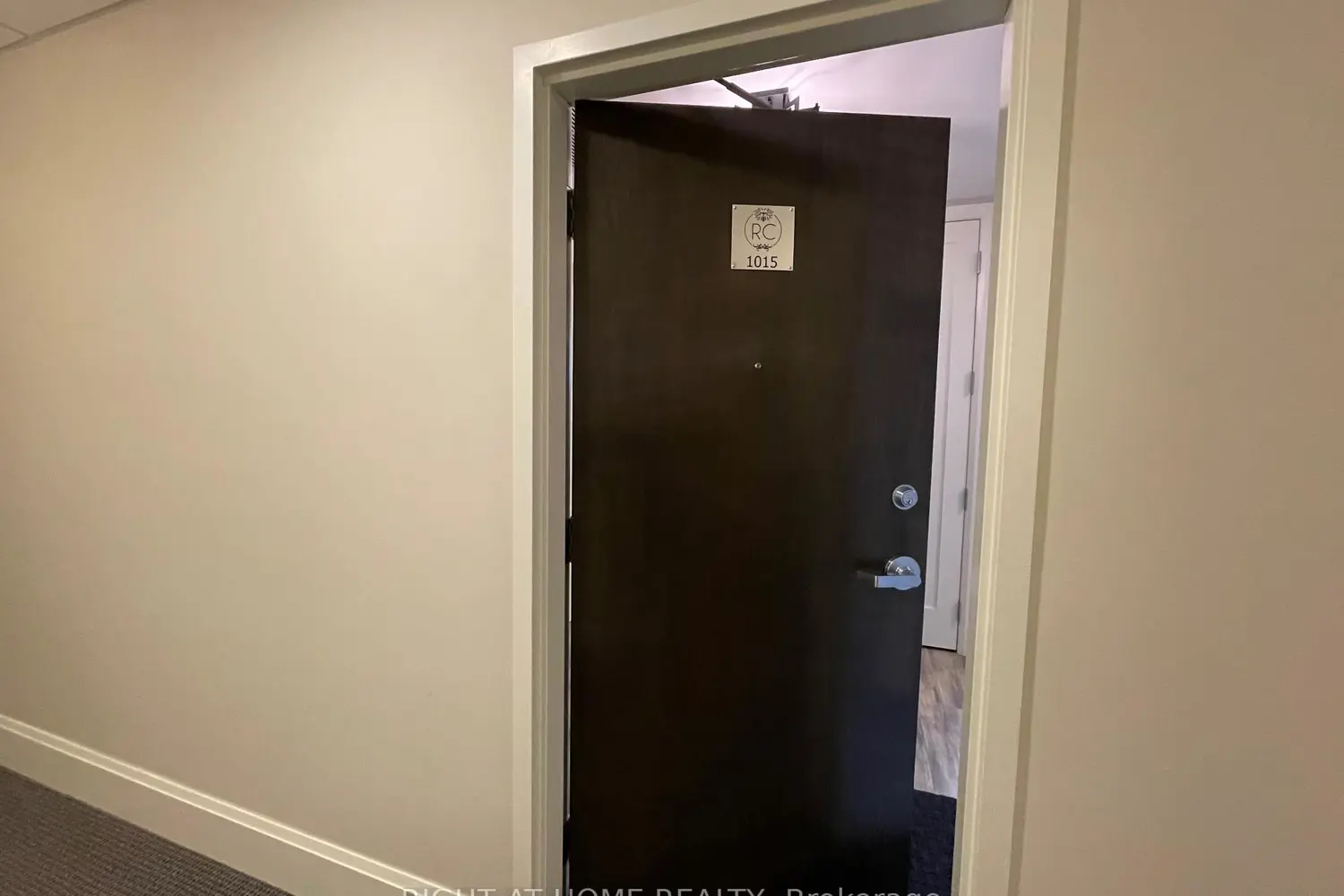 Additional image 6 of 118 King Street 1015