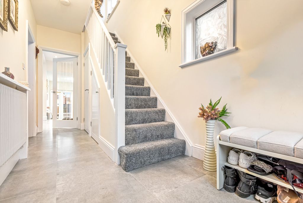 Additional image 14 of 3 bed detached house for salePine Road, Glenfield LE3