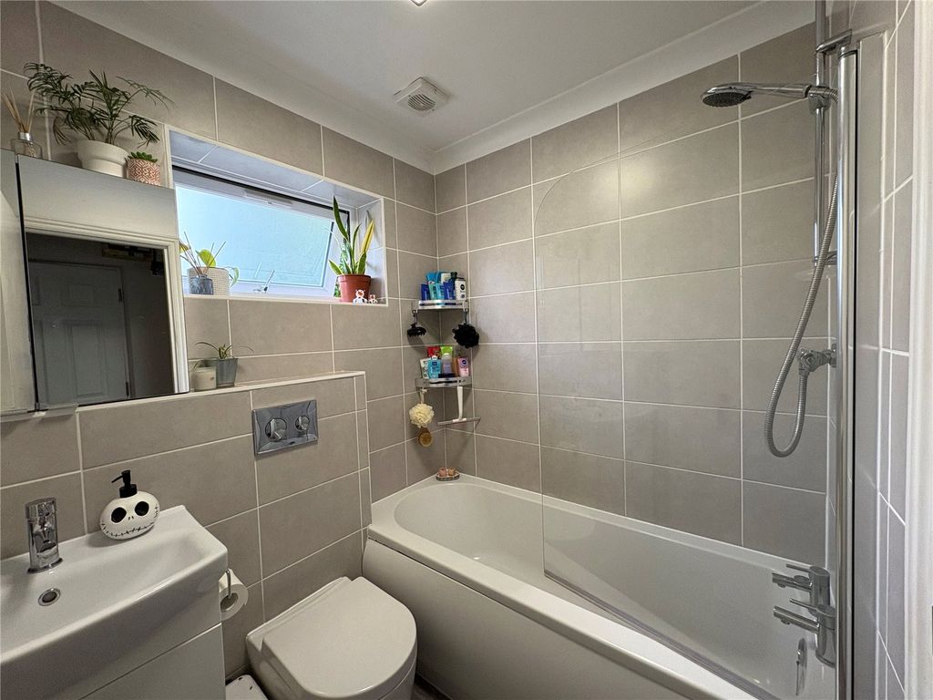 Additional image 10 of 2 bed flat for saleCarlisle Road, Southampton, Hampshire SO16