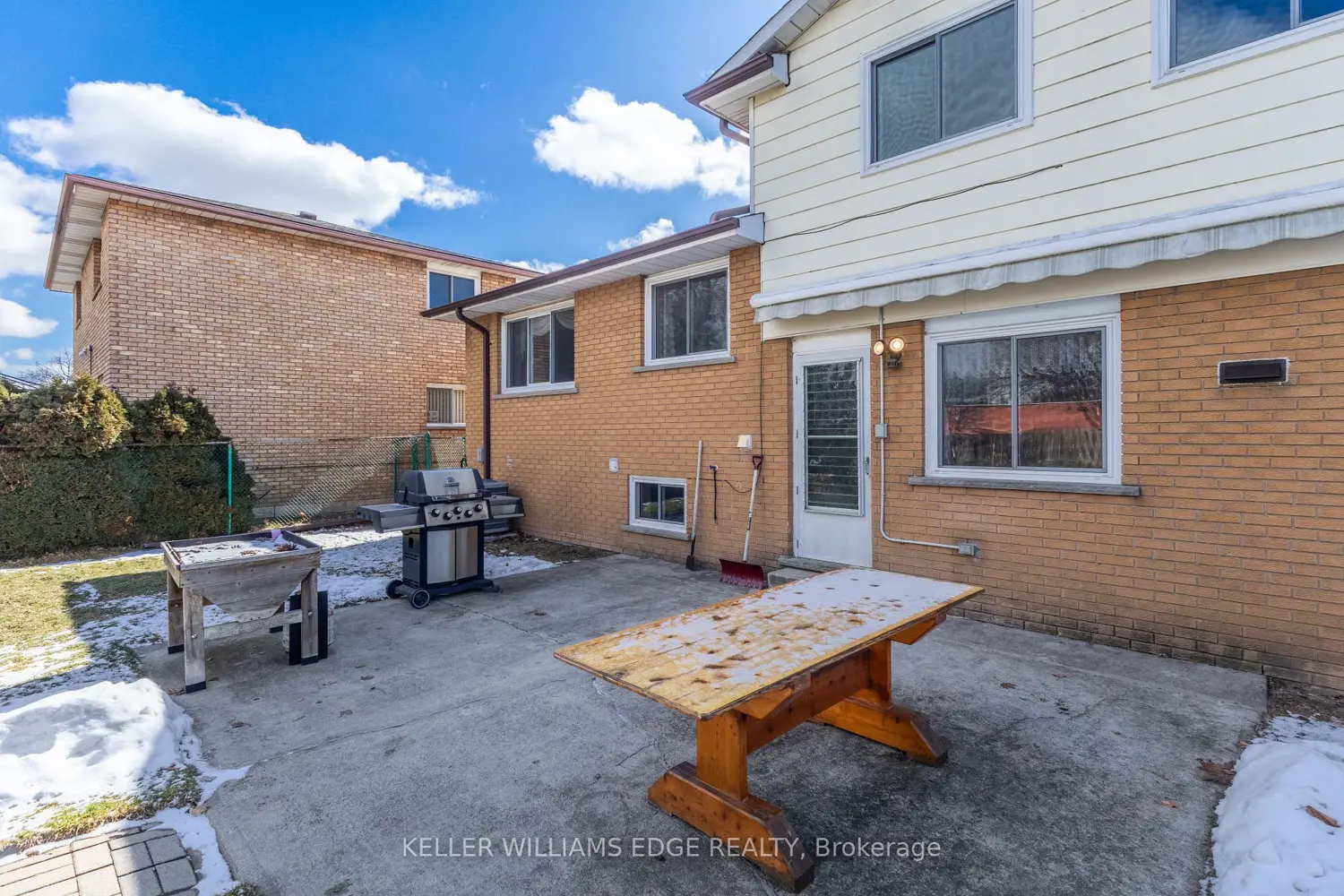 Additional image 17 of 64 Neil Avenue