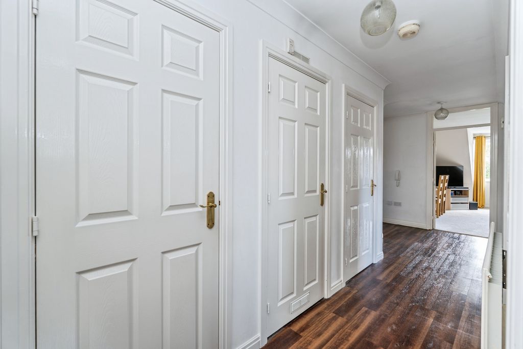 Additional image 17 of 2 bed flat for saleMarshall Square, Southampton SO15