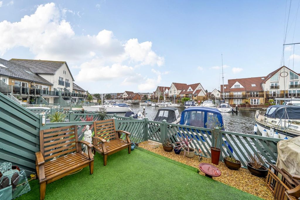 Additional image 19 of 3 bed property for saleBryher Island, Port Solent PO6