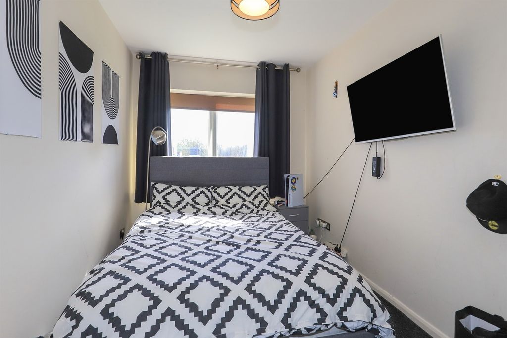 Additional image 15 of 2 bed flat for saleRegis Road, Wolverhampton WV6