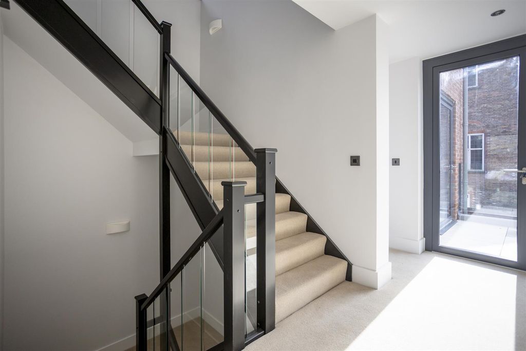 Additional image 13 of 4 bed detached house for saleFulford Road, York YO10