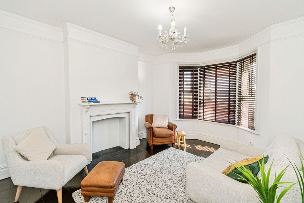 Additional image 2 of 3 bed terraced house for salePriory Road, Southampton, Hampshire SO17