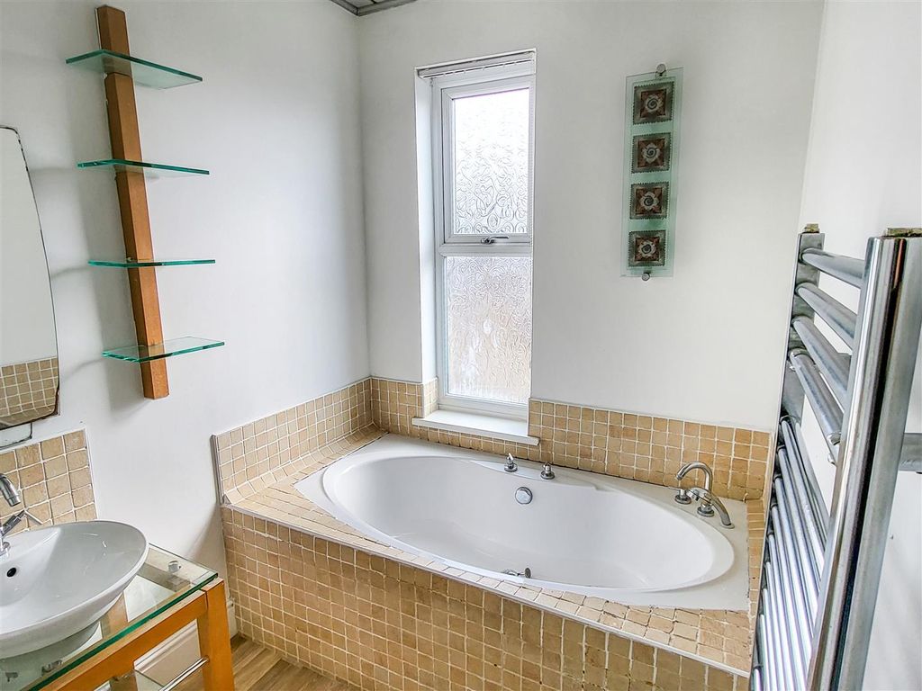 Additional image 12 of 3 bed semi-detached house for saleAlbany Road, Woodhall Spa LN10