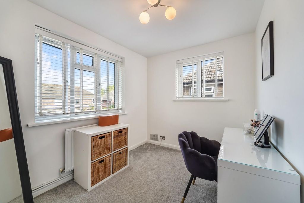 Additional image 7 of 3 bed maisonette for saleArdrossan Gardens, Worcester Park KT4