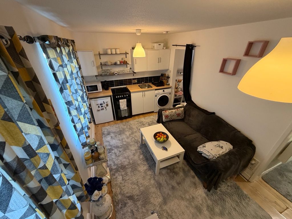 Additional image 6 of 1 bed flat for saleHambleton Close, Widnes WA8