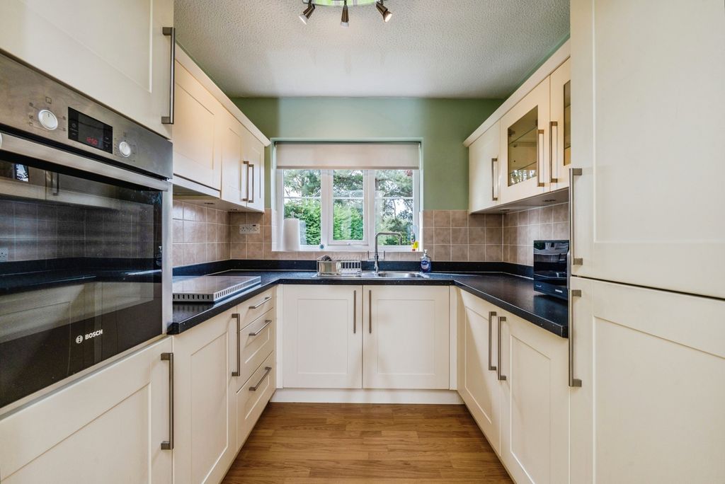 Additional image 3 of 2 bed flat for saleThe Elms, Woodacres Court, Wilmslow SK9