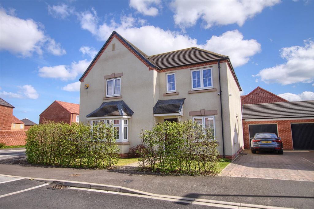 4 bed detached house for saleBritannia Avenue, Yarm TS15