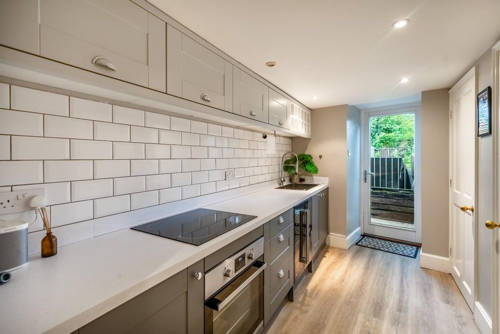 Additional image 19 of 5 bed end terrace house for saleBootham, York YO30