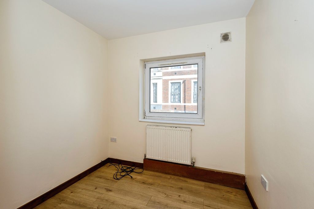 Additional image 8 of 2 bed flat for saleHighland Road, Southsea PO4