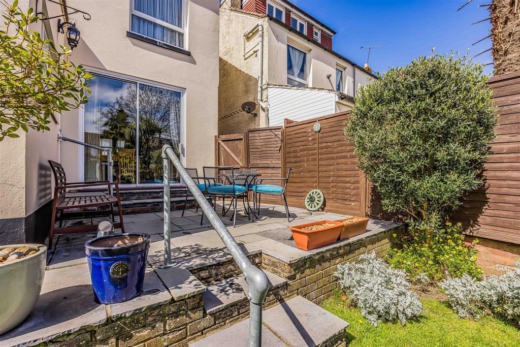 Additional image 23 of 3 bed semi-detached house for saleBaffins Road, Portsmouth PO3