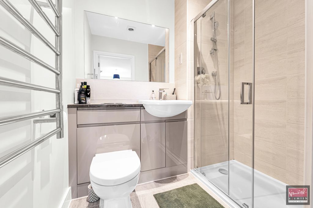 Additional image 10 of 2 bed flat for saleGatehouse Close, Ashford TW15