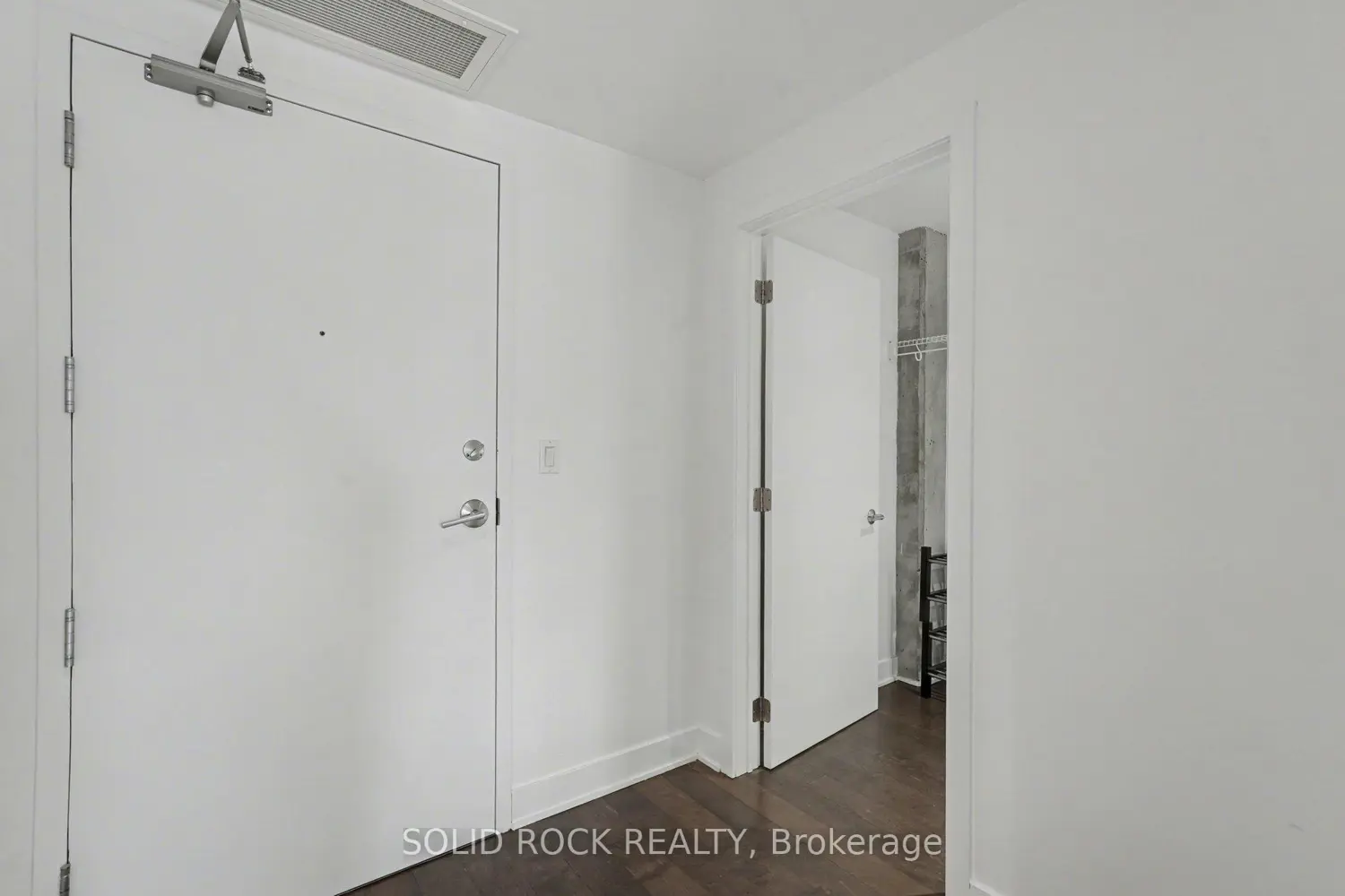 20 Daly Avenue 1606 photo 5