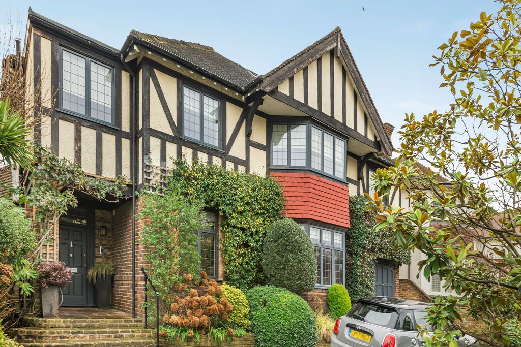 Additional image 13 of 6 bed detached house for saleSheen Common Drive, Richmond TW10