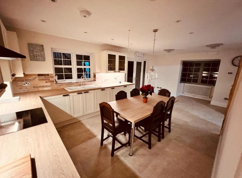 Additional image 5 of 3 bed detached house for saleBrookvale Road, Highfield, Southampton SO17