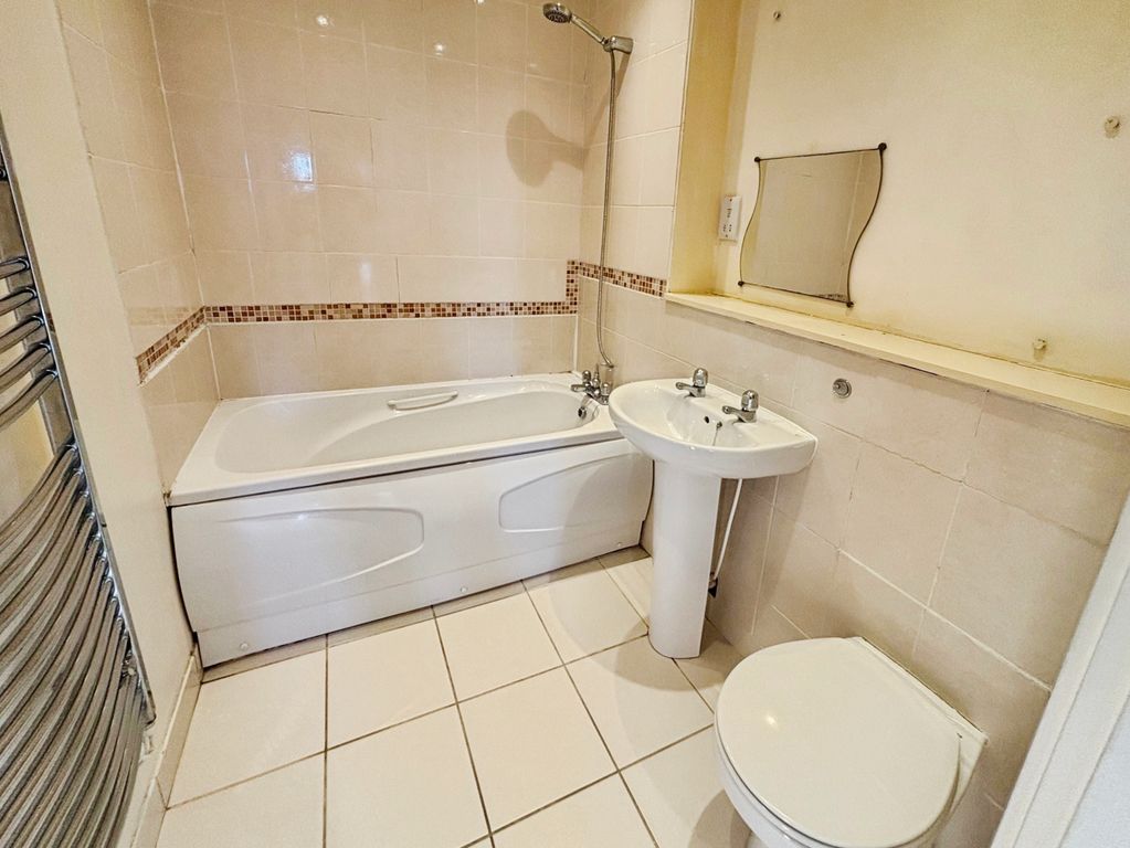 Additional image 7 of 2 bed flat for saleElevation Court, Lincoln LN2