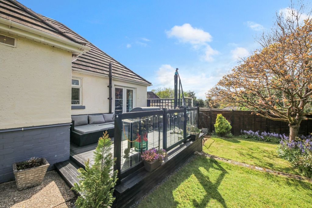 Additional image 11 of 2 bed detached bungalow for saleSouth East Crescent, Sholing SO19