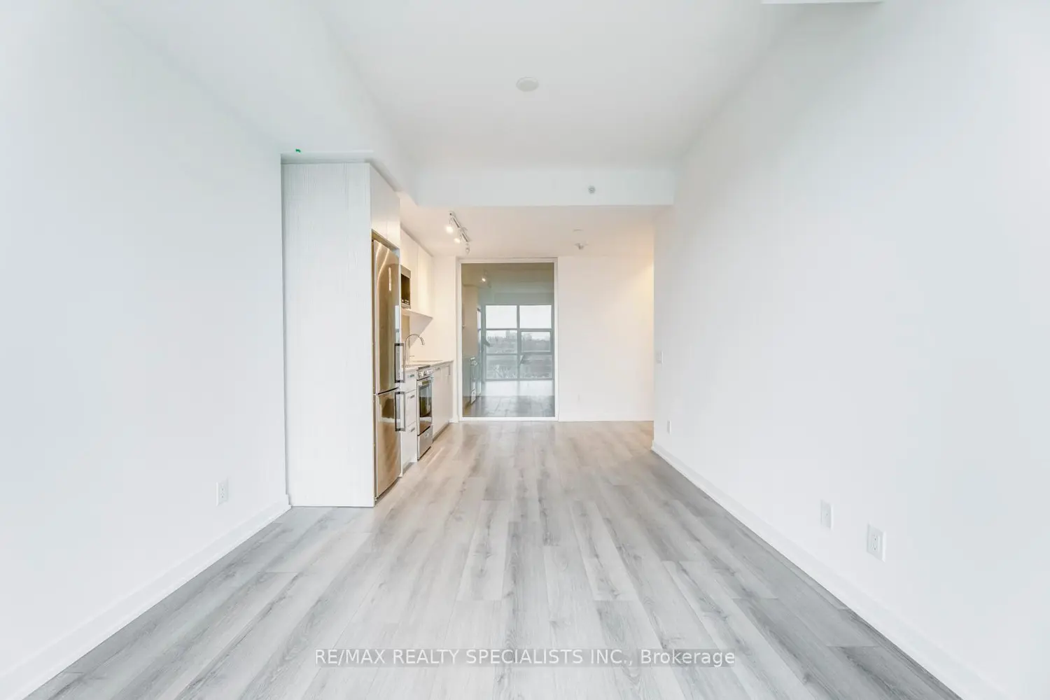 Additional image 8 of 1787 St Clair Avenue 419