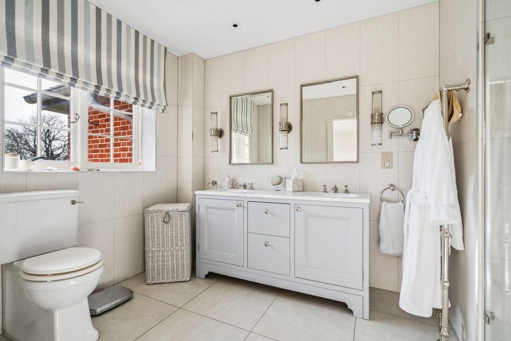Additional image 14 of 6 bed detached house for saleThe Vale, Wokingham RG40