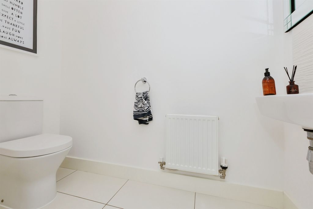 Additional image 14 of 4 bed detached house for saleHopper Way, Whetstone, Leicester LE8