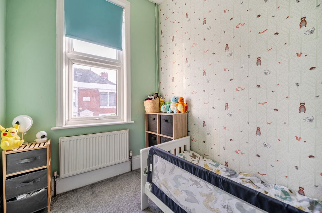 Additional image 7 of 2 bed flat for saleDerby Road, Portsmouth, Hampshire PO2