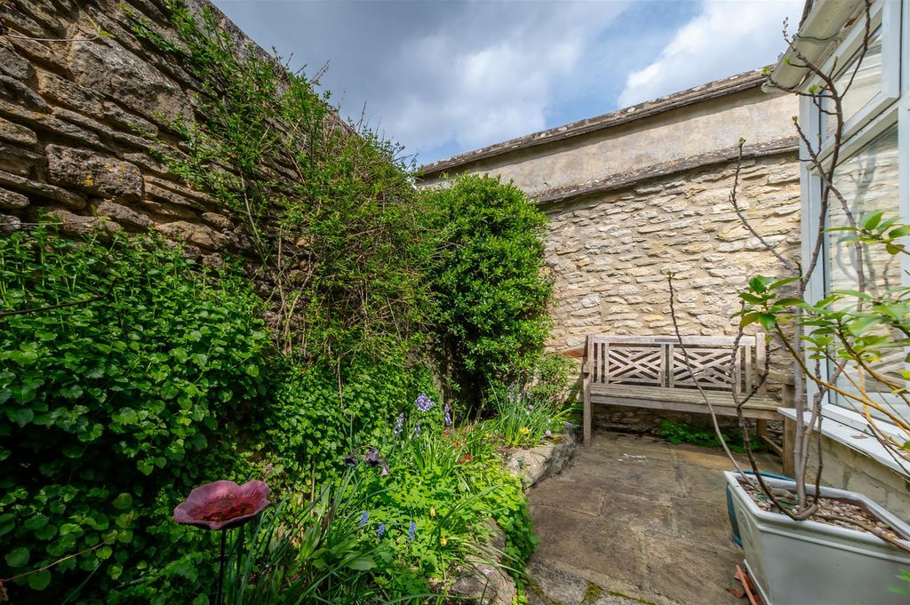 Additional image 14 of 3 bed property for saleManor Road, Woodstock OX20