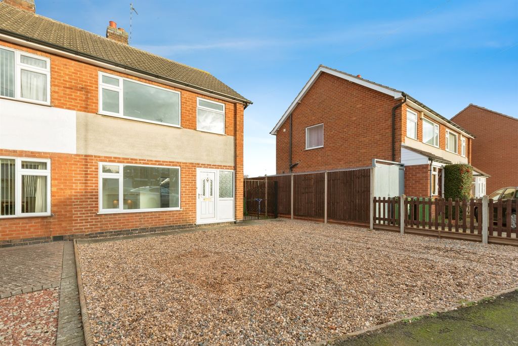 Additional image 2 of 3 bed semi-detached house for saleCherry Road, Blaby, Leicester LE8