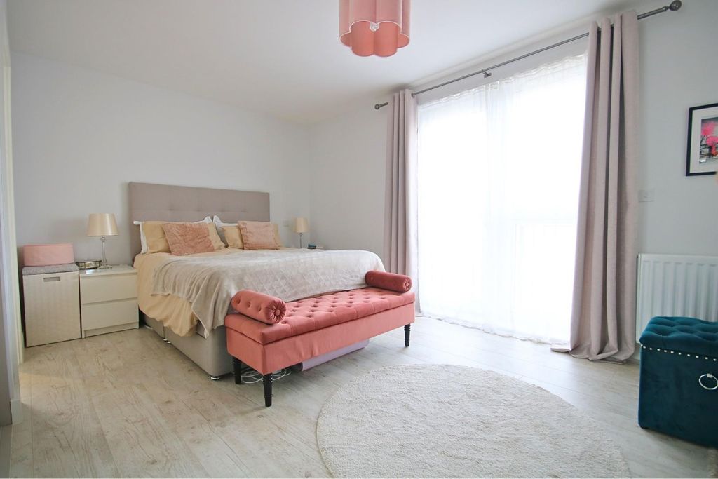 Additional image 8 of 2 bed flat for saleThe Foundry, Ashford TW15