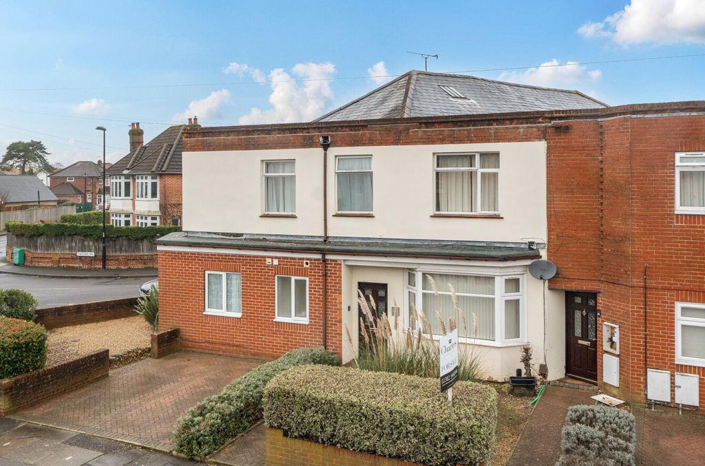 Additional image 7 of 2 bed maisonette for saleUpper Shirley Avenue, Upper Shirley, Southampton, Hampshire SO15