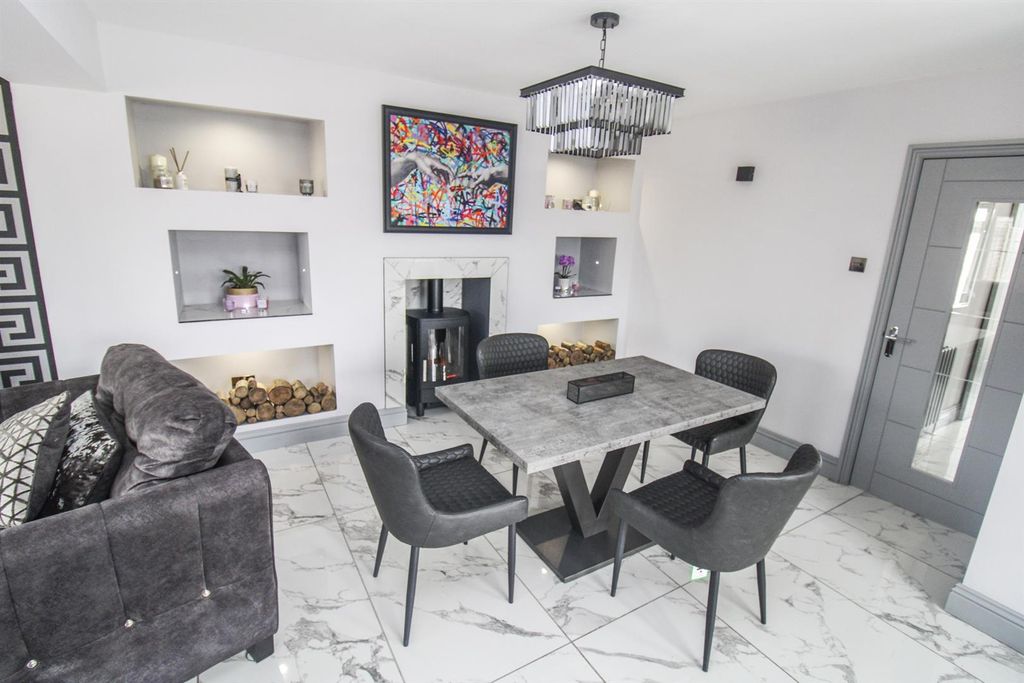Additional image 6 of 4 bed semi-detached house for saleHowe Crescent, Corby NN17