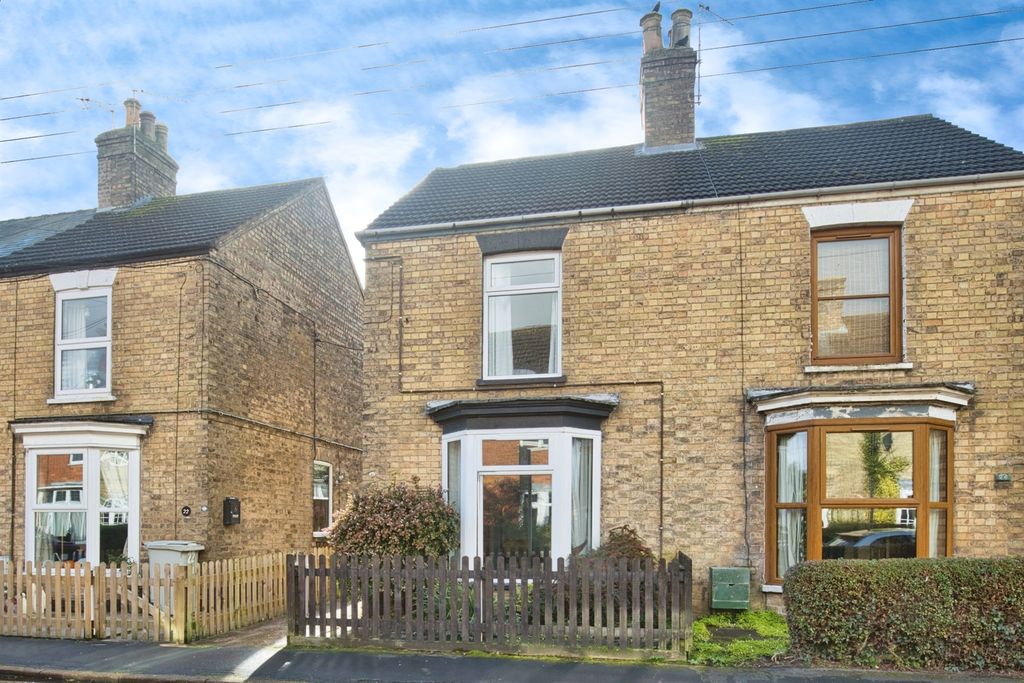 3 bed semi-detached house for saleBourne Road, Alford LN13