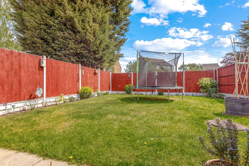 Additional image 13 of 2 bed semi-detached house for saleBarge Close, Wigston, Leicestershire LE18
