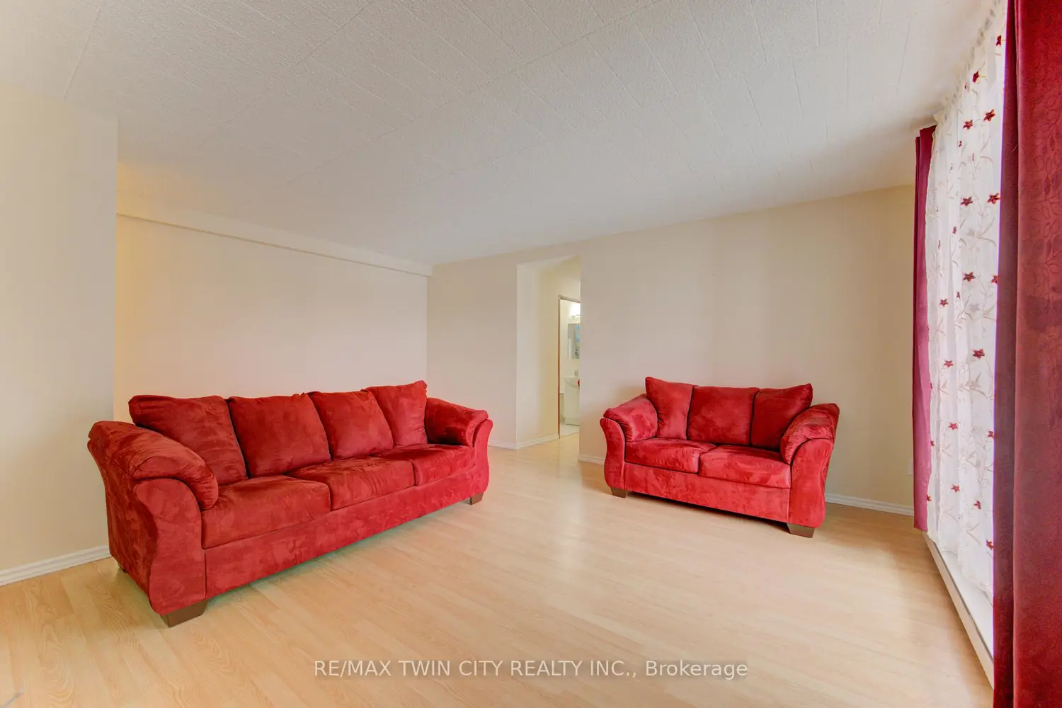 Additional image 5 of 24 Mooregate Crescent 305