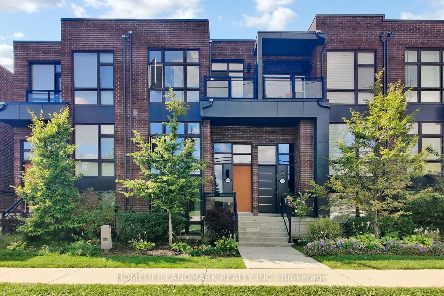 9180 Bathurst Street