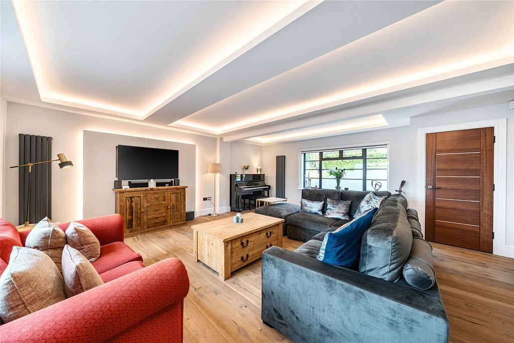 Additional image 9 of 6 bed detached house for saleHook Heath, Surrey GU22