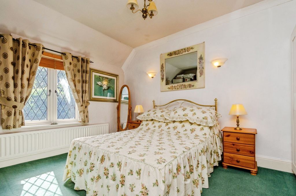 Additional image 15 of 3 bed cottage for saleChurch Road, Tettenhall Wood, Wolverhampton WV6