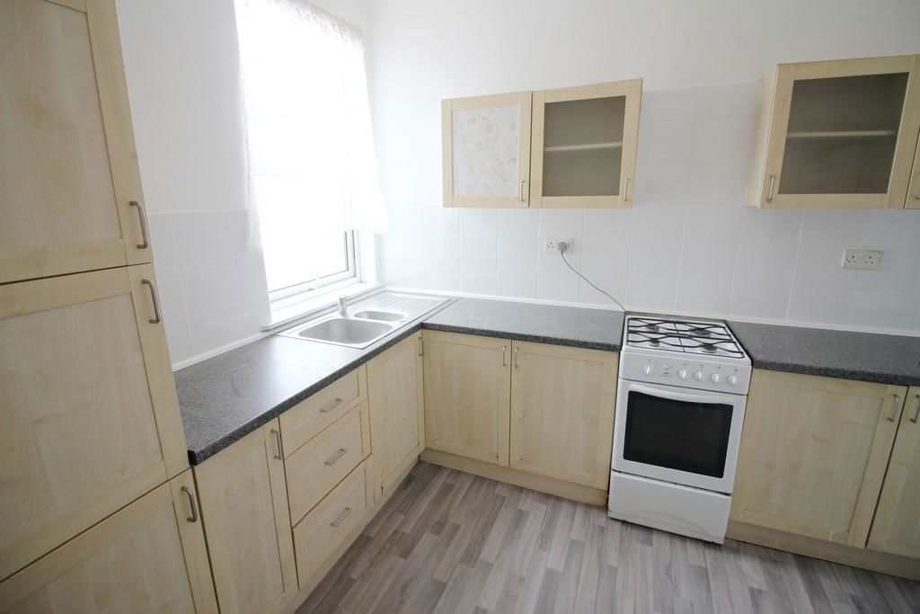 Additional image 3 of 2 bed flat for saleTwyford Avenue, Portsmouth PO2