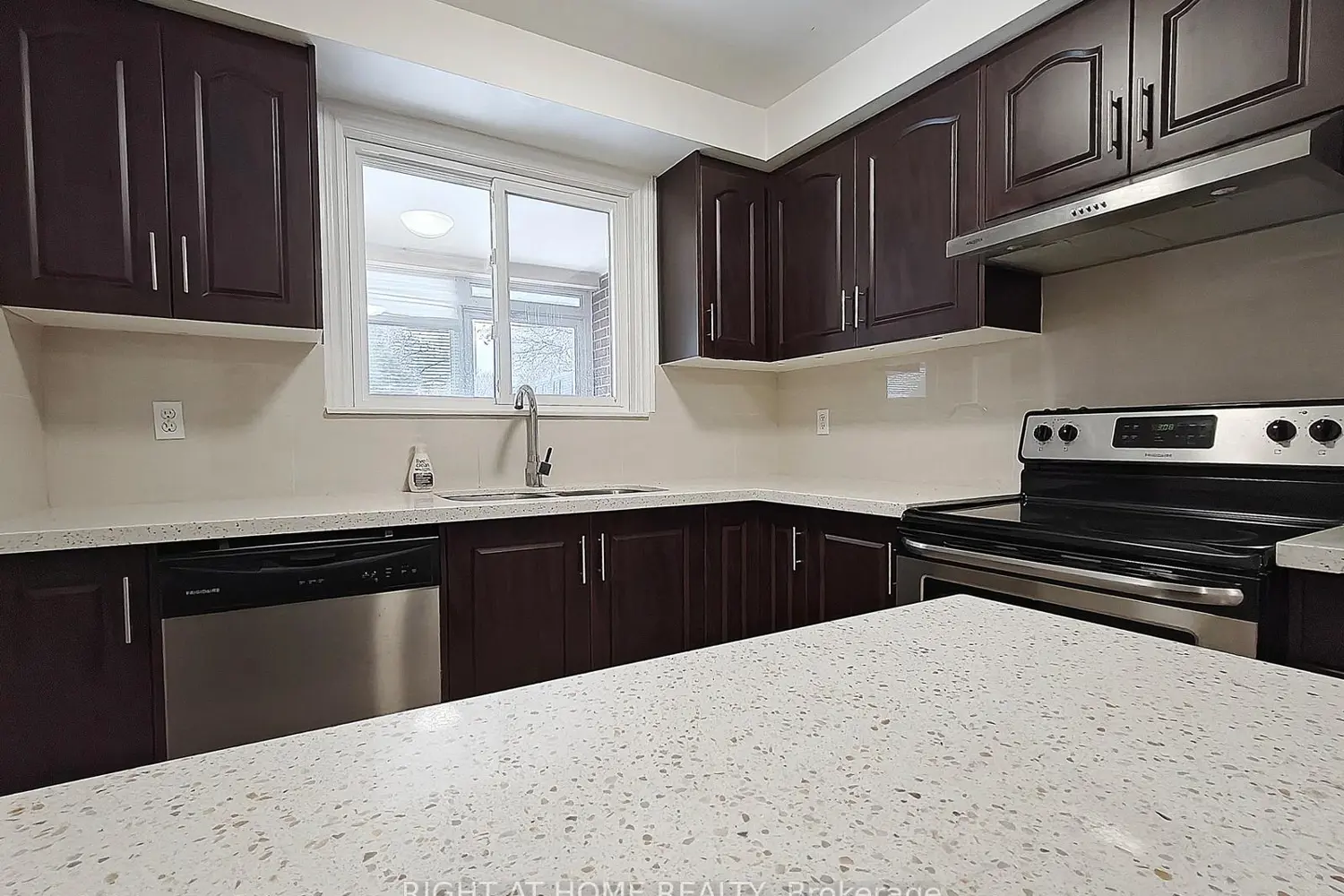 Additional image 3 of 182 Mcnicoll Avenue