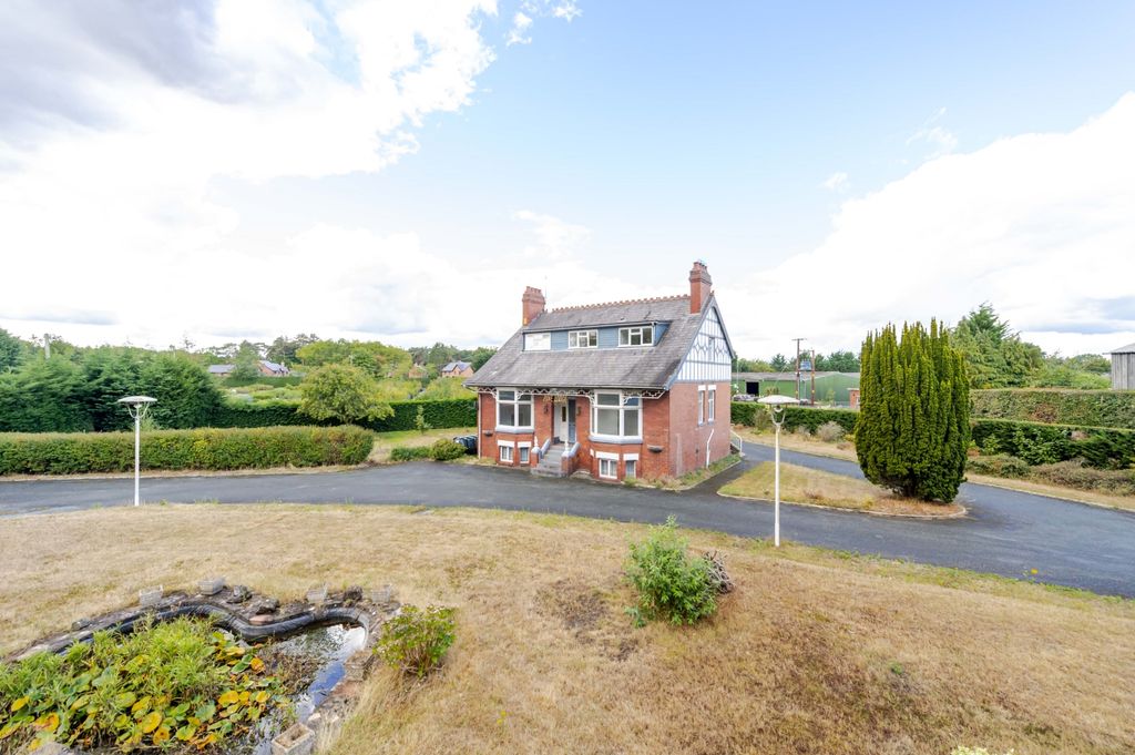5 bed detached house for saleHigher Heath, Whitchurch, Shropshire SY13