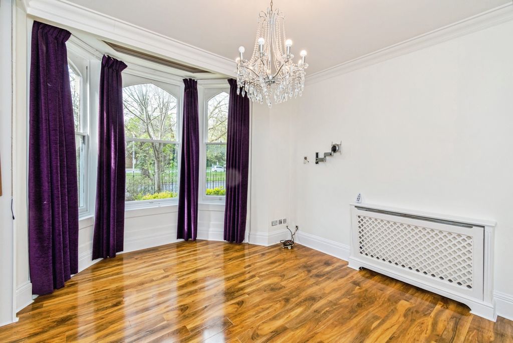 Additional image 6 of 2 bed flat for saleThe Avenue, Southampton, Hampshire SO17